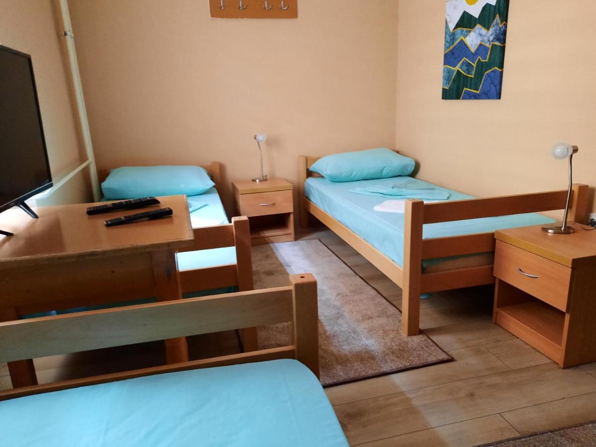 Petar Drapsin Hostel Belgrado Exterior foto
